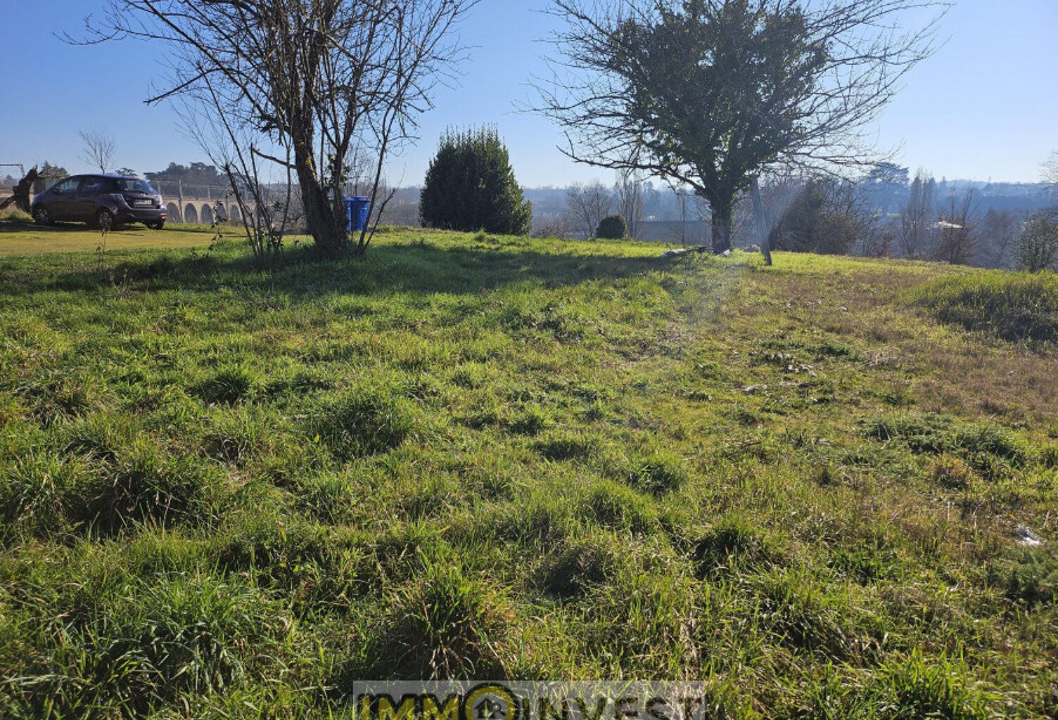 Terrain — photo 1
