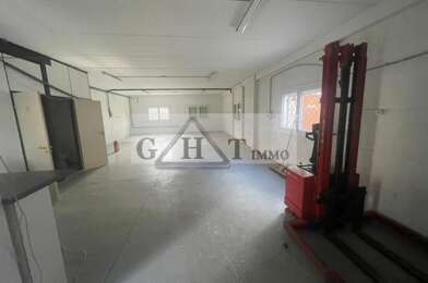 Local industriel  2330 €