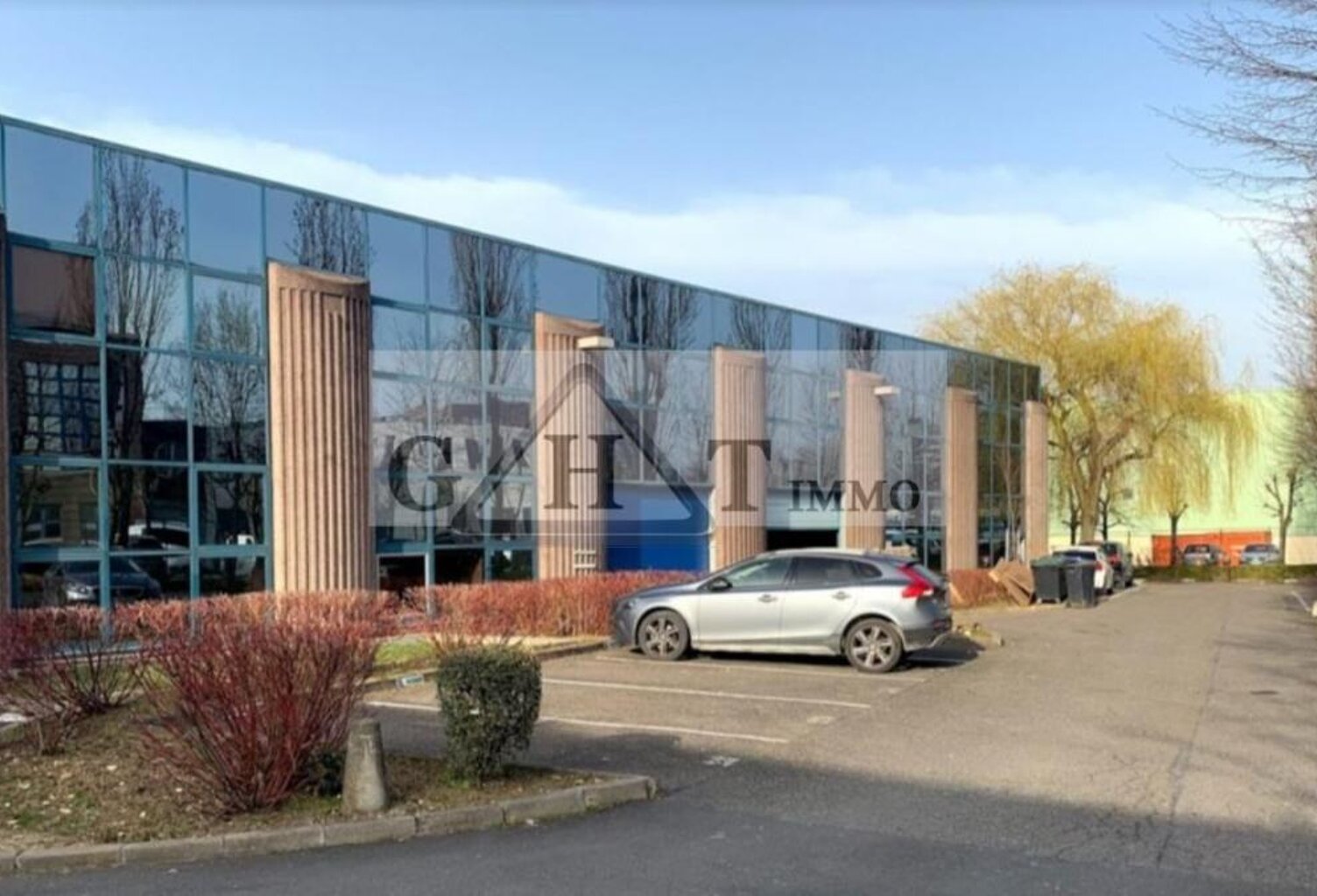 203M2 A LOUER VILLIERS SUR MARNE BUREAUX — photo 1