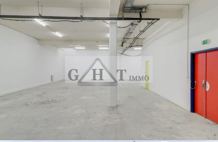 203M2 A LOUER VILLIERS SUR MARNE BUREAUX — photo 3