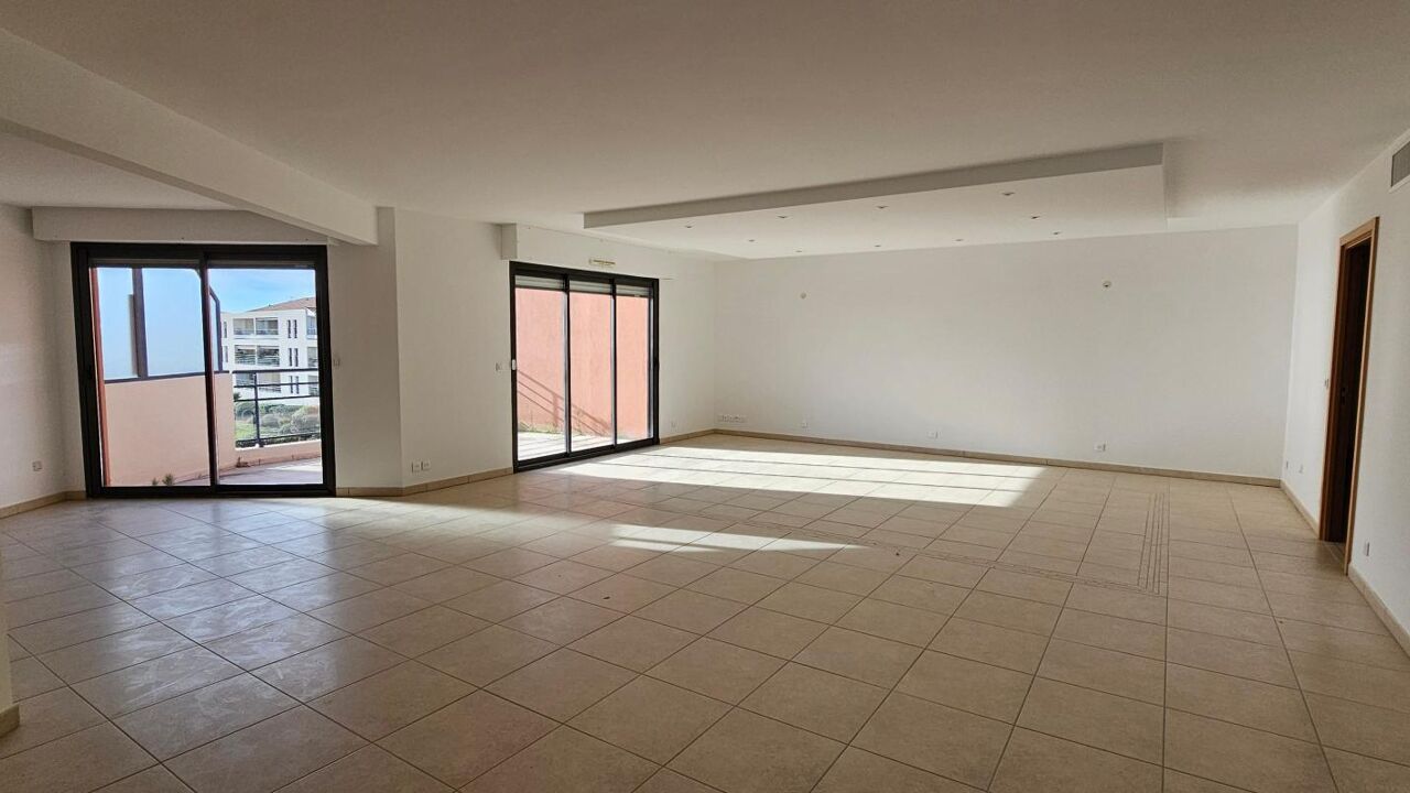 appartement 3 pièces 155 m2 à vendre à Saint-Raphaël (83530)