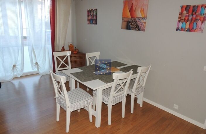 T3 — photo 3