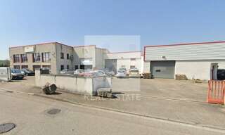 Commerce  219 m² à louer à Meyzieu (69330)