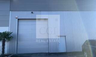 Commerce  314 m² à louer à Saint-Priest (69800)