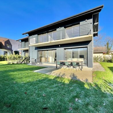 Maison 7 pièces 176 m²