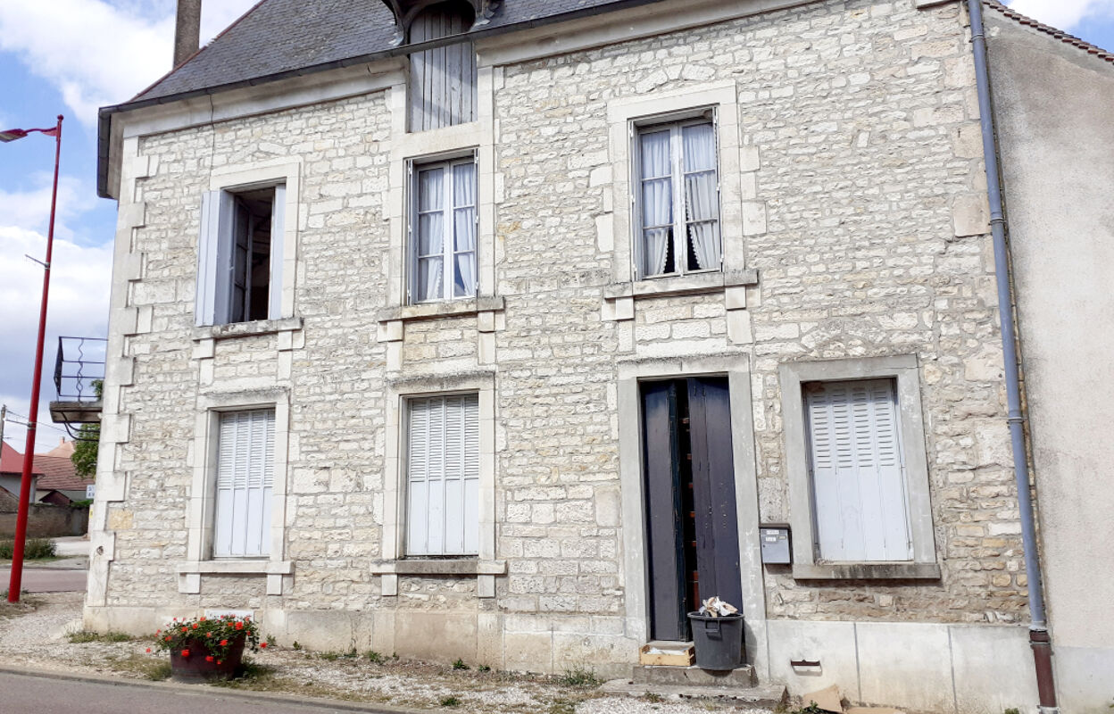 immeuble  pièces 253 m2 à vendre à Saint-Bris-le-Vineux (89530)