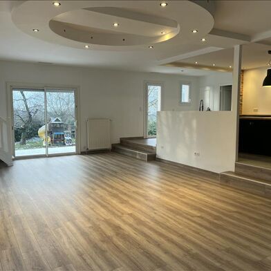 Maison 5 pièces 211 m²