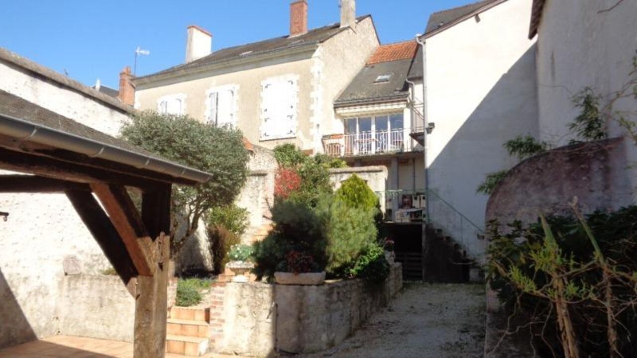 immeuble  pièces 151 m2 à vendre à Mer (41500)