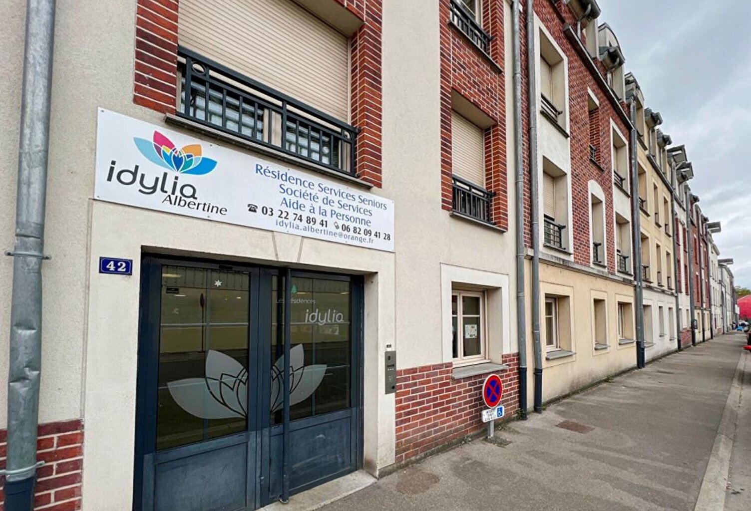 Location 2 Pièces MEUBLÉ - Lgt. A210- Albert — photo 1