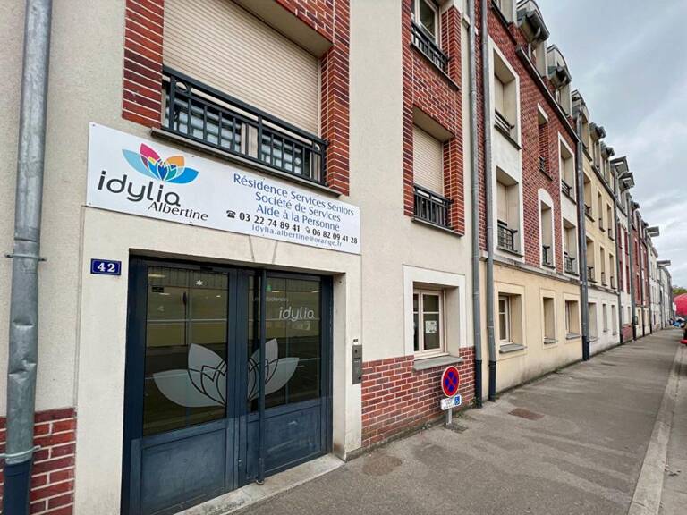 Location 2 Pièces MEUBLÉ - Lgt. A210- Albert — photo 1