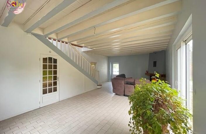 Vente maison 7 pièces 162 m² Cierzac (17520) — photo 2