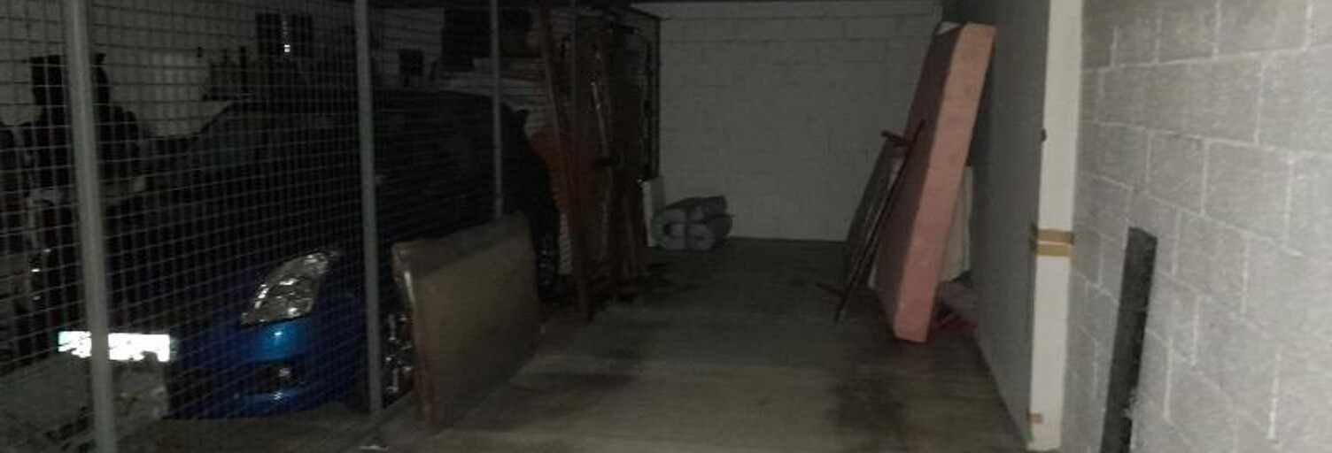 Garage   m² à louer à Tours (37000)