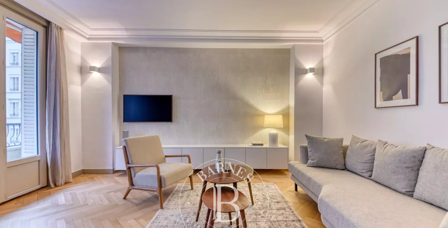 Lyon 6 - Puvis de Chavannes - Appartement meublé et rénové de 52,80 m² - Balcon - 1 Chambre — photo 1
