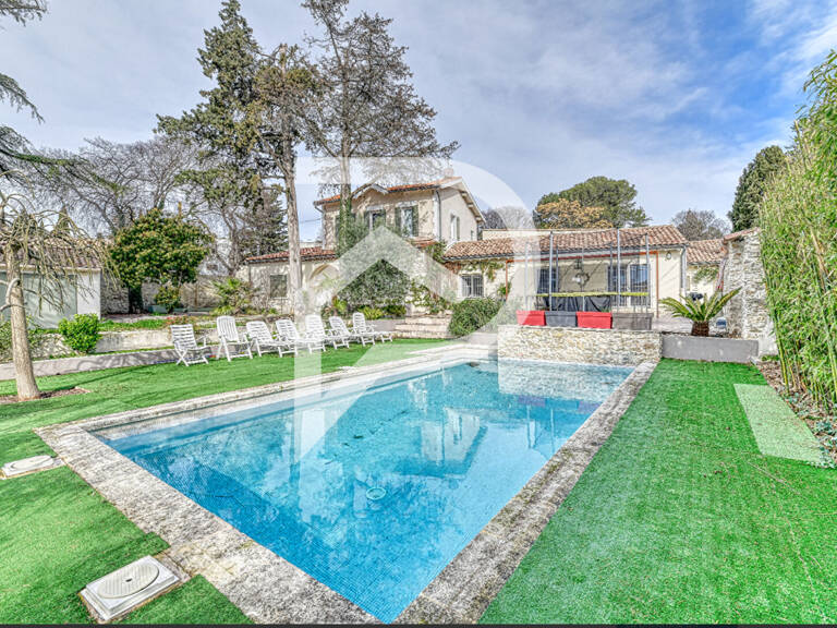 Nîmes - Maison 7 pièces avec jardin & piscine — photo 1