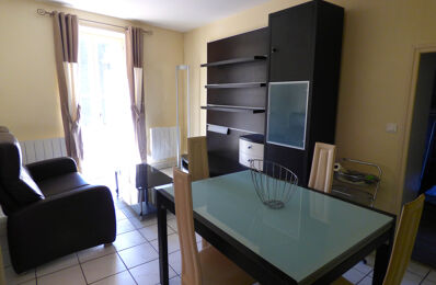 location appartement 545 € CC /mois à proximité de Trémouilles (12290)