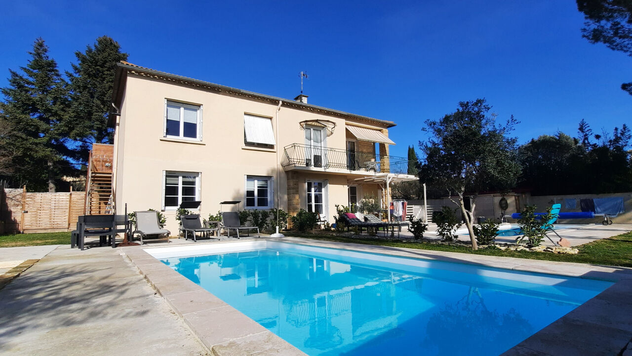 maison 10 pièces 236 m2 à vendre à Uzès (30700)