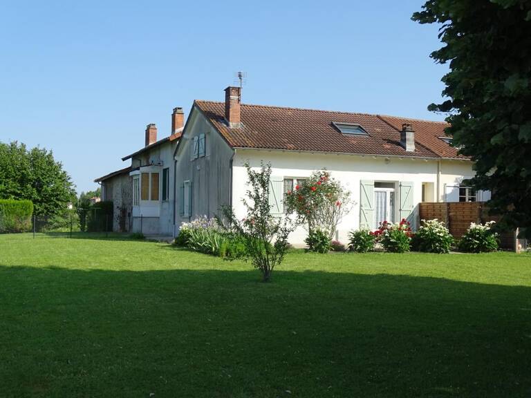 Maison Saint Junien Ouest, 110 m2, dépendances et 3860 m2 de ... — photo 1