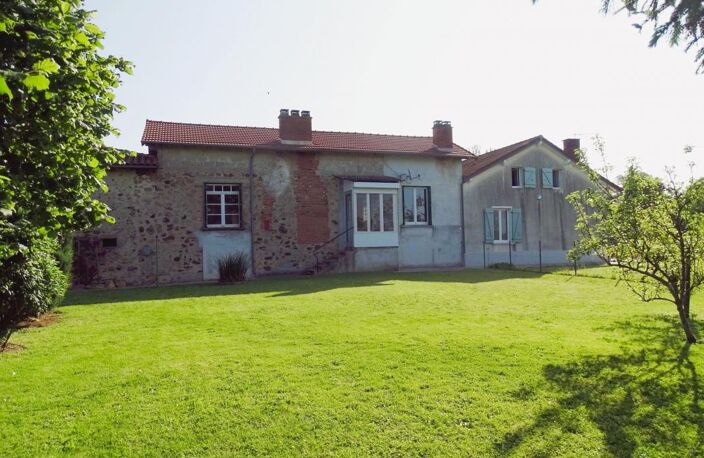 Maison Saint Junien Ouest, 110 m2, dépendances et 3860 m2 de ... — photo 2
