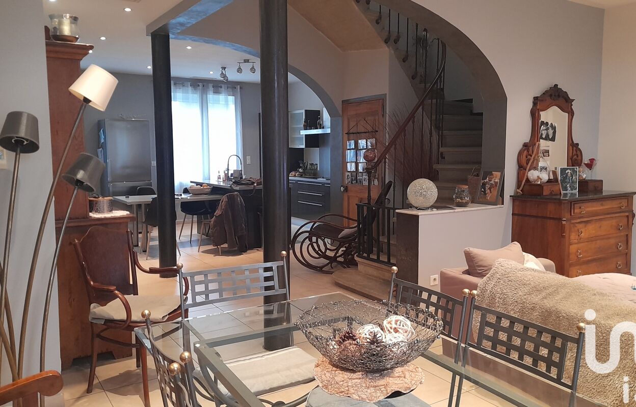 maison 4 pièces 150 m2 à vendre à Saint-Gilles (30800)