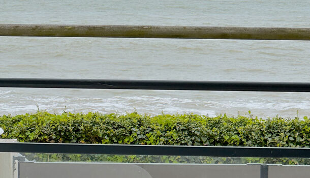 Villa / Maison 5 pièces  à louer Royan 17200