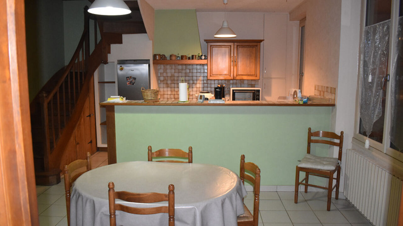 maison 6 pièces 112 m2 à vendre à Saint-Loup-Lamairé (79600)