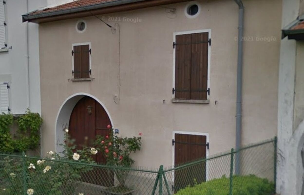 maison 5 pièces 115 m2 à vendre à Mirecourt (88500)