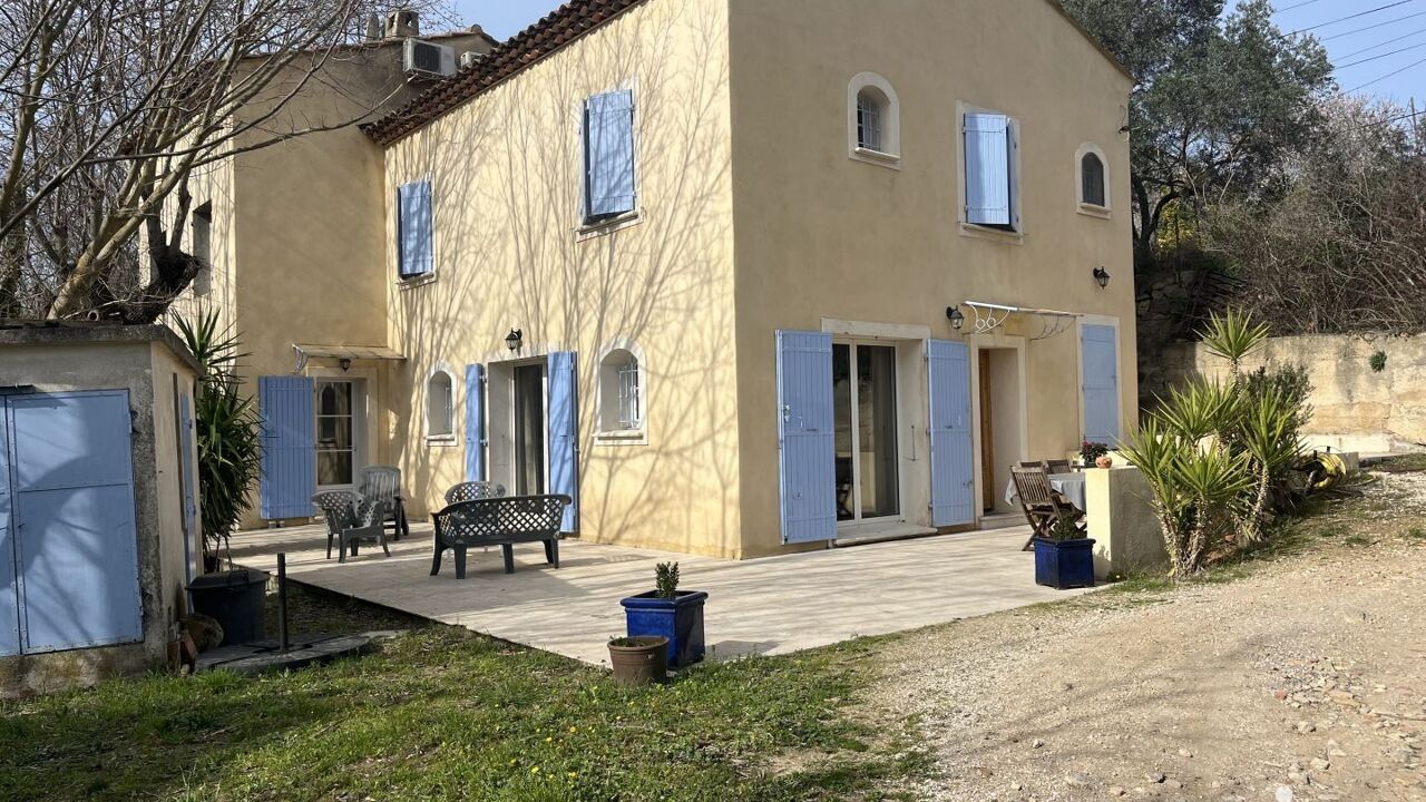maison 6 pièces 180 m2 à vendre à Saint-Cyr-sur-Mer (83270)