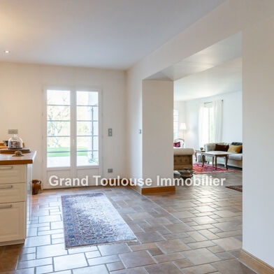 Maison 8 pièces 245 m²