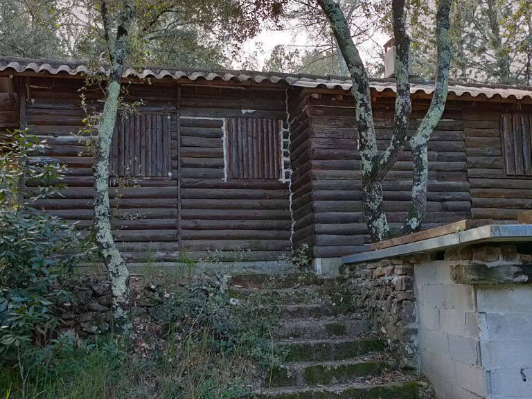 Terrain de loisirs de 3400 m² à Pignans — photo 1