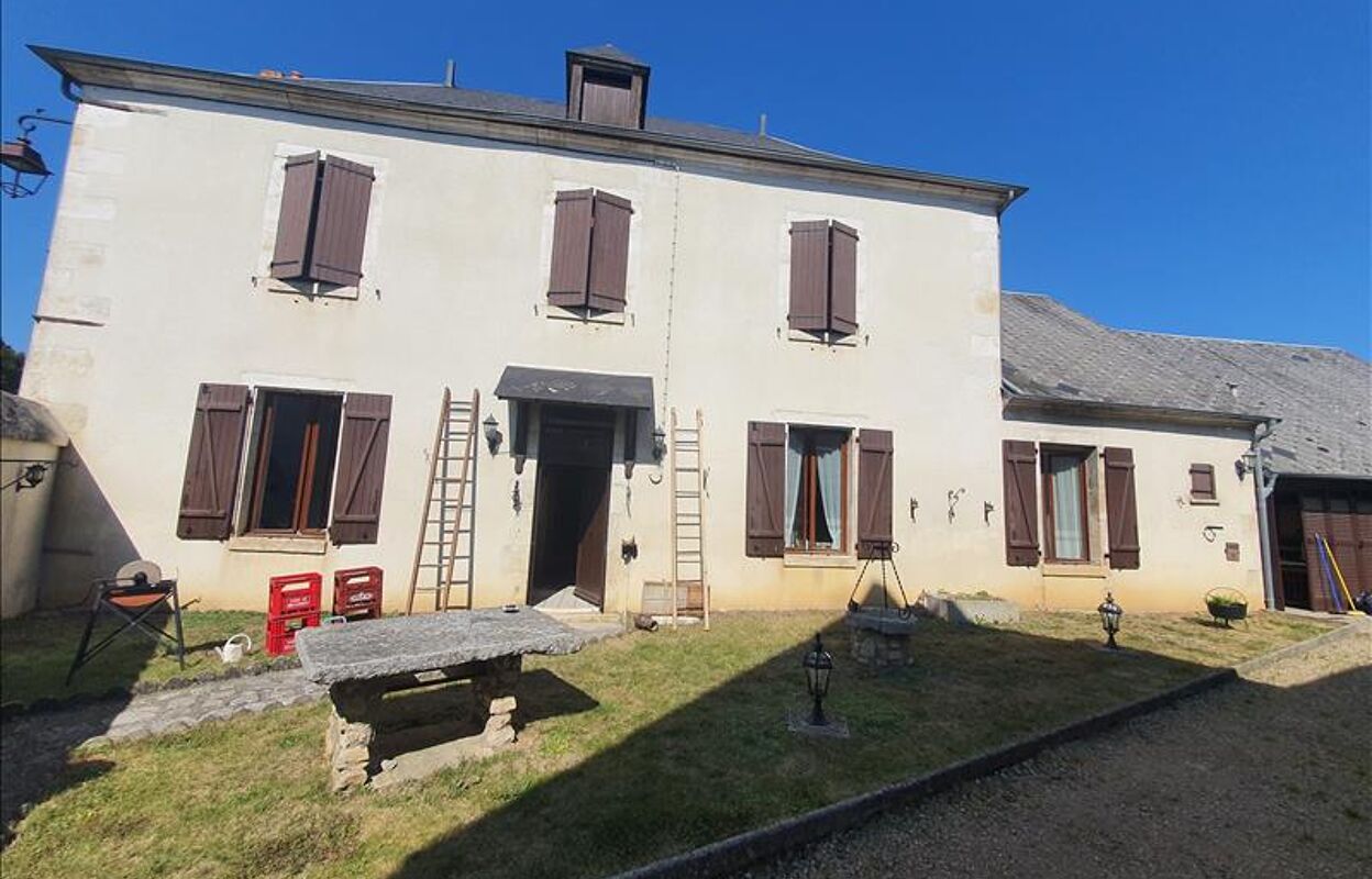 maison 9 pièces 240 m2 à vendre à Saint-Hilaire-en-Lignières (18160)