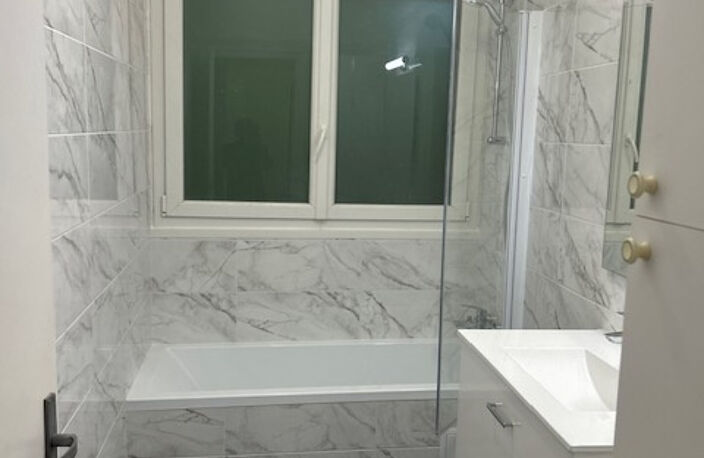 En location à Levens (06) : maison de 110m2 — photo 4