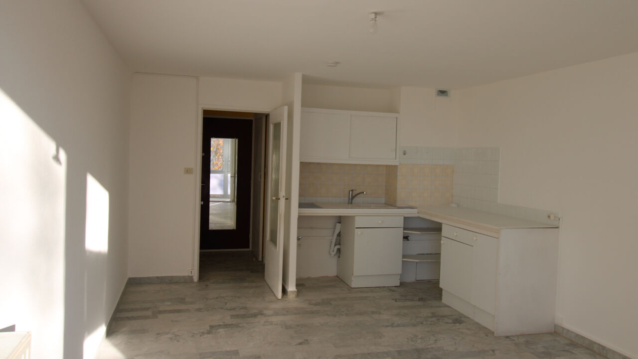 appartement 1 pièces 26 m2 à vendre à Hyères (83400)