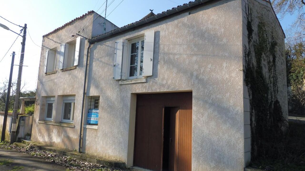 maison 3 pièces  m2 à vendre à Saint-Savinien (17350)