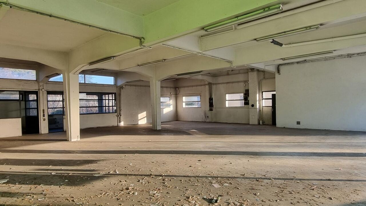 commerce  pièces 500 m2 à vendre à Alès (30100)