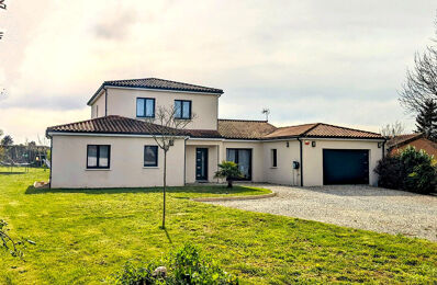 vente maison 395 000 € à proximité de Neuville-de-Poitou (86170)