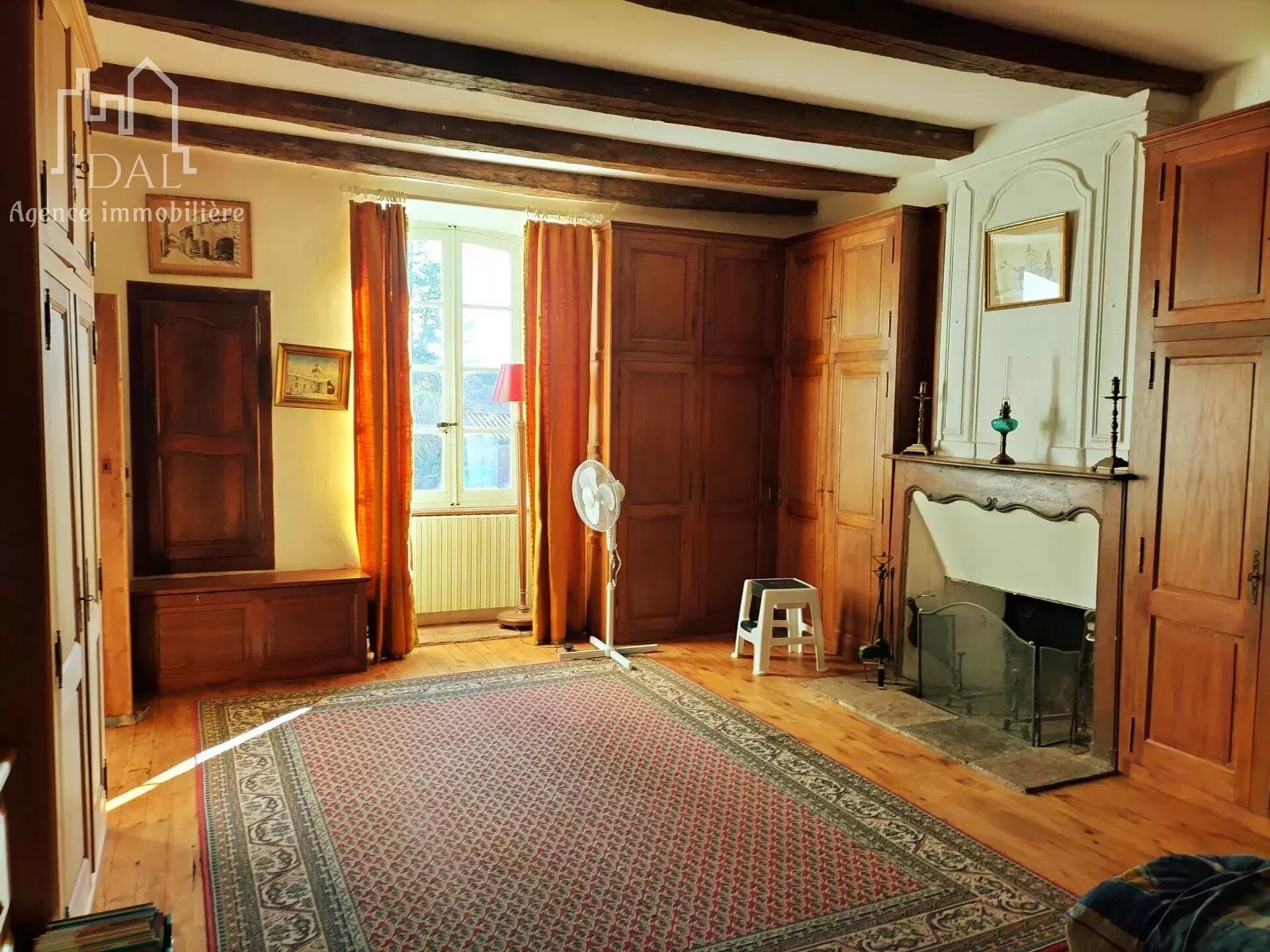 Photo Presbytere avec terrain attenant. image 3/4