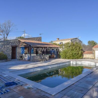 Maison 10 pièces 840000 €