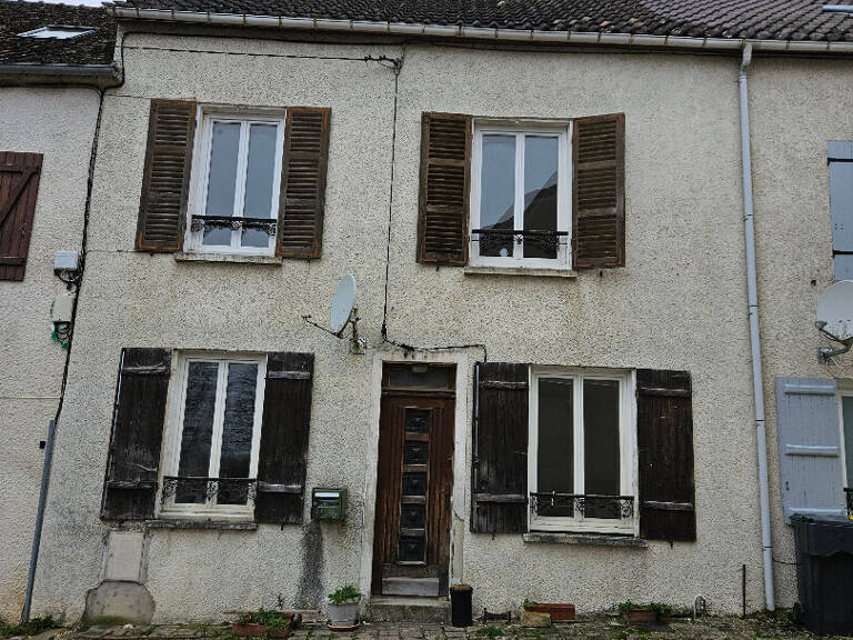 Maison 5 pièces  (82 m²) à JOUY SUR MORIN — photo 1