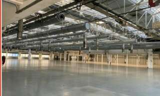 Commerce  5532 m² à louer à Vénissieux (69200)