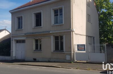 vente immeuble 99 900 € à proximité de Villebret (03310)