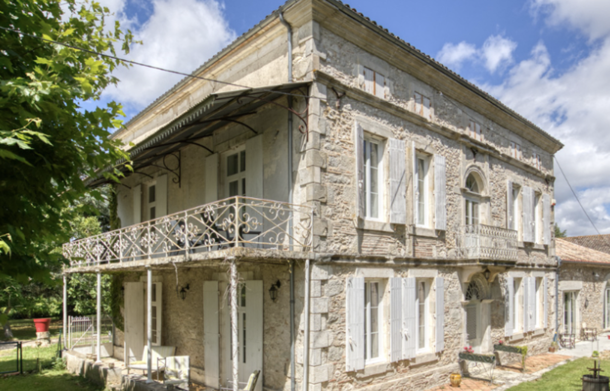 maison 10 pièces 625 m2 à vendre à Castelnaud-de-Gratecambe (47290)