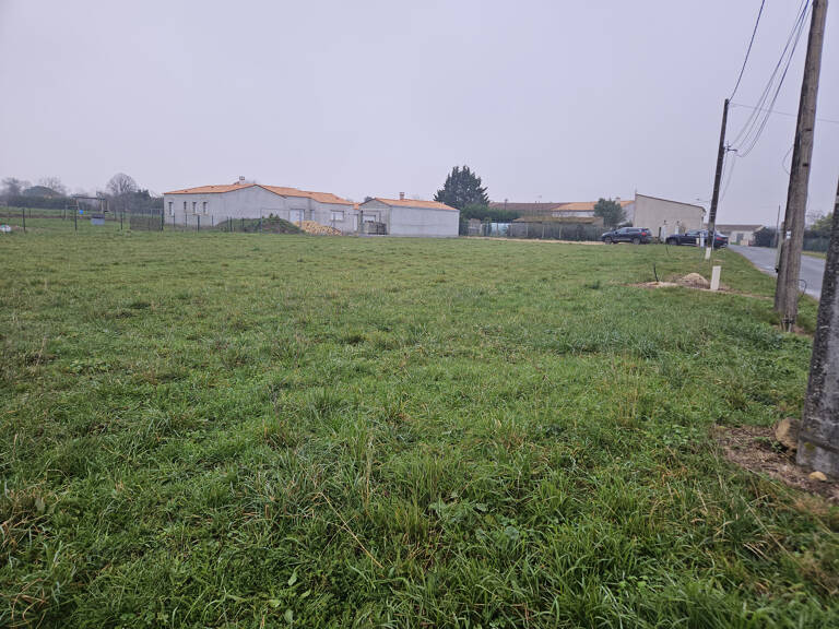 Centre Bourg THEZAC — photo 1