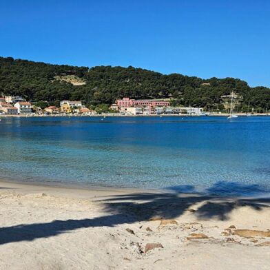 Commerce  1910000 €