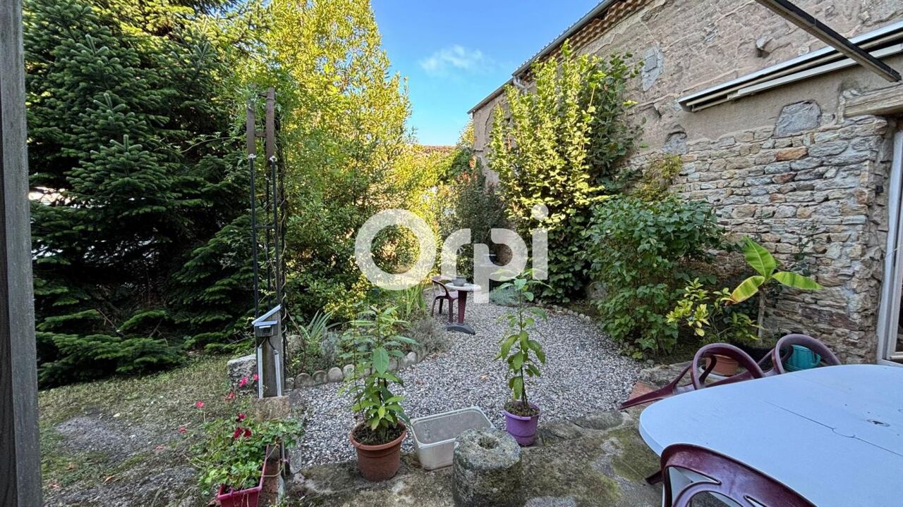 maison 7 pièces 238 m2 à vendre à Lezoux (63190)