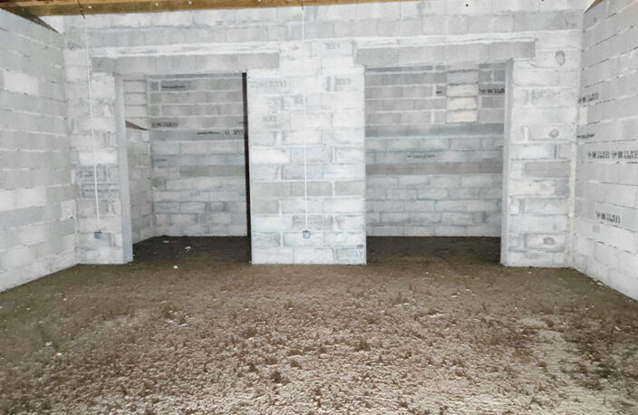 A vendre 3 entrepôts et 600 m2 bureaux à Coutras — photo 3