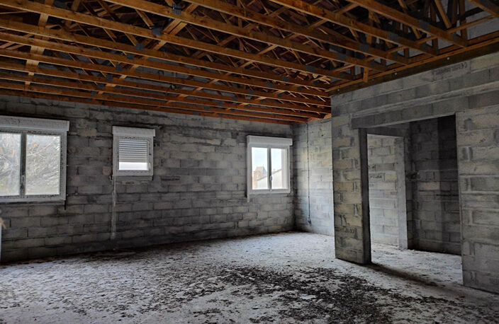 A vendre 3 entrepôts et 600 m2 bureaux à Coutras — photo 4