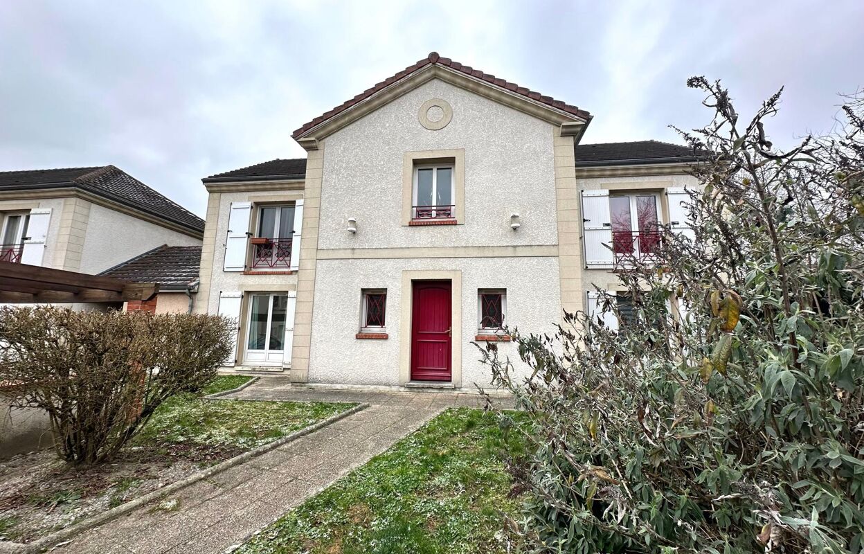 appartement 2 pièces 39 m2 à vendre à Saint-Jean-de-la-Ruelle (45140)