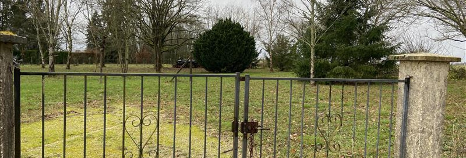 Terrain  2218 m² à vendre à Saunay (37110)