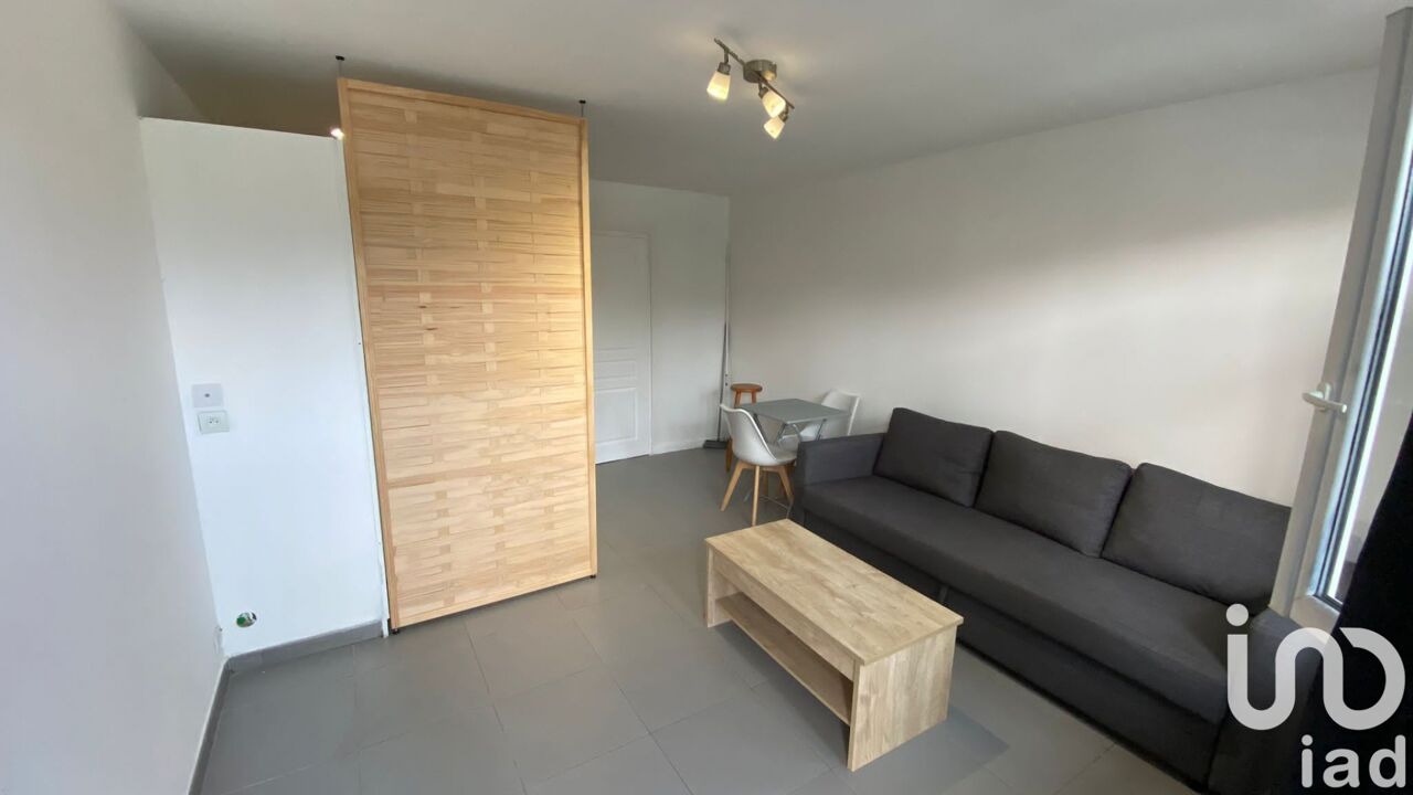appartement 1 pièces 22 m2 à vendre à Corbeil-Essonnes (91100)