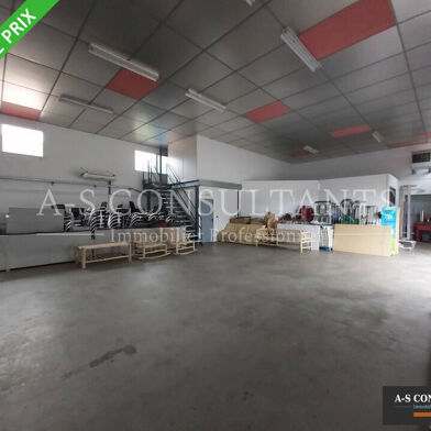 Local industriel  2600 €